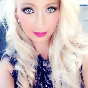 Meet your Posher, Renee